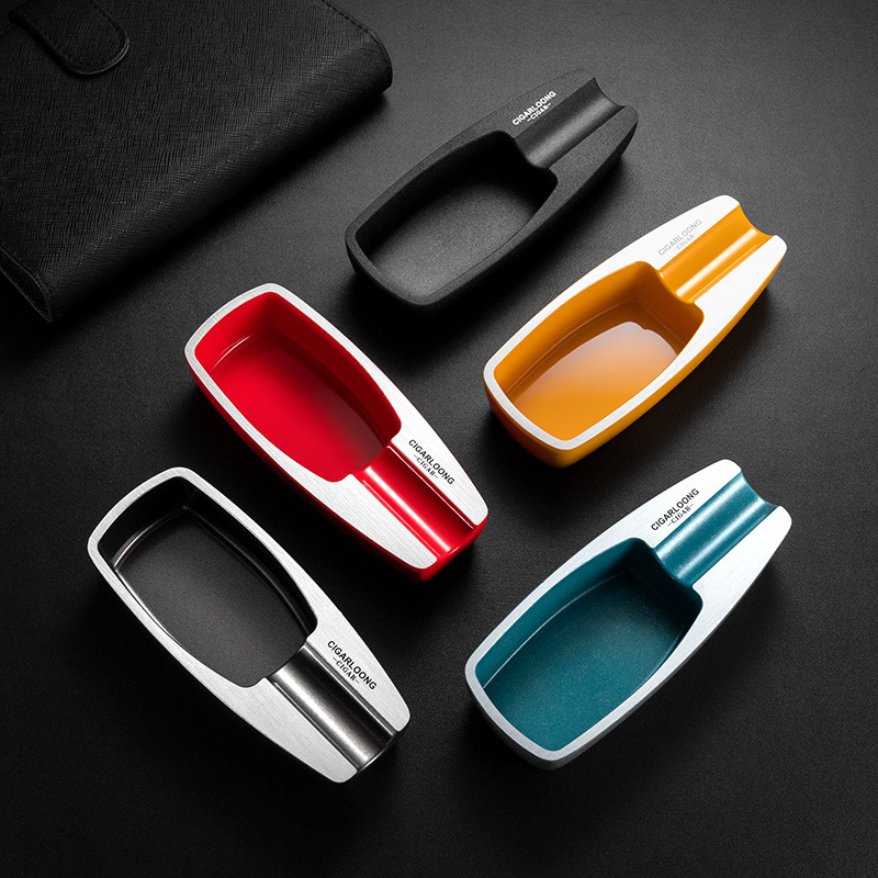 Classic Zinc Alloy Single Slot Cigar Ashtray - Image 3