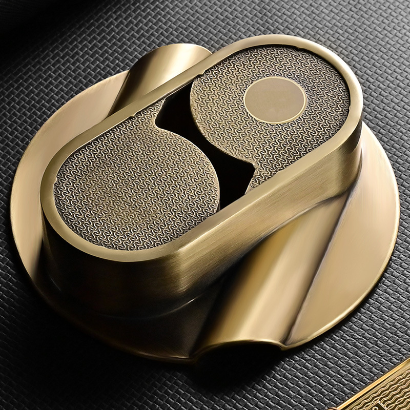 Vintage Etching Brass Tai Chi Pattern Cigar Ashtray - Image 4